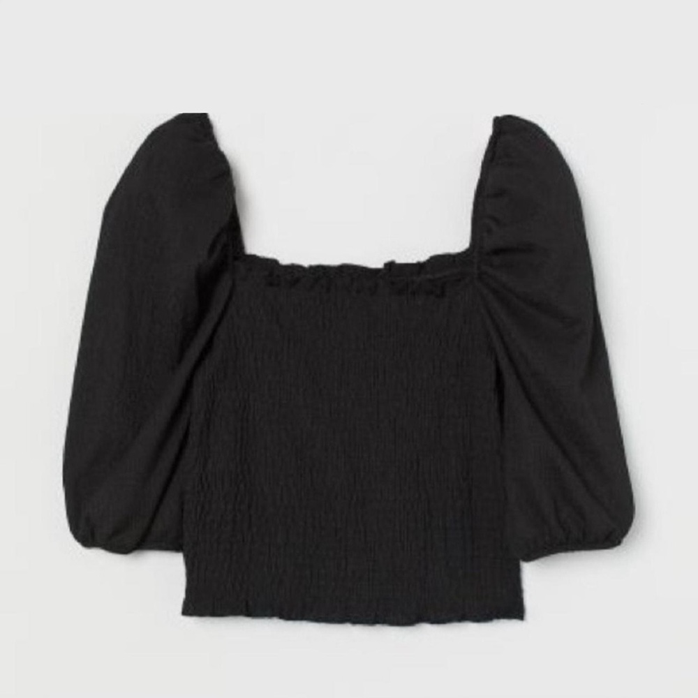 H&M Square Neck Puff Sleeve Top 🥂🖤